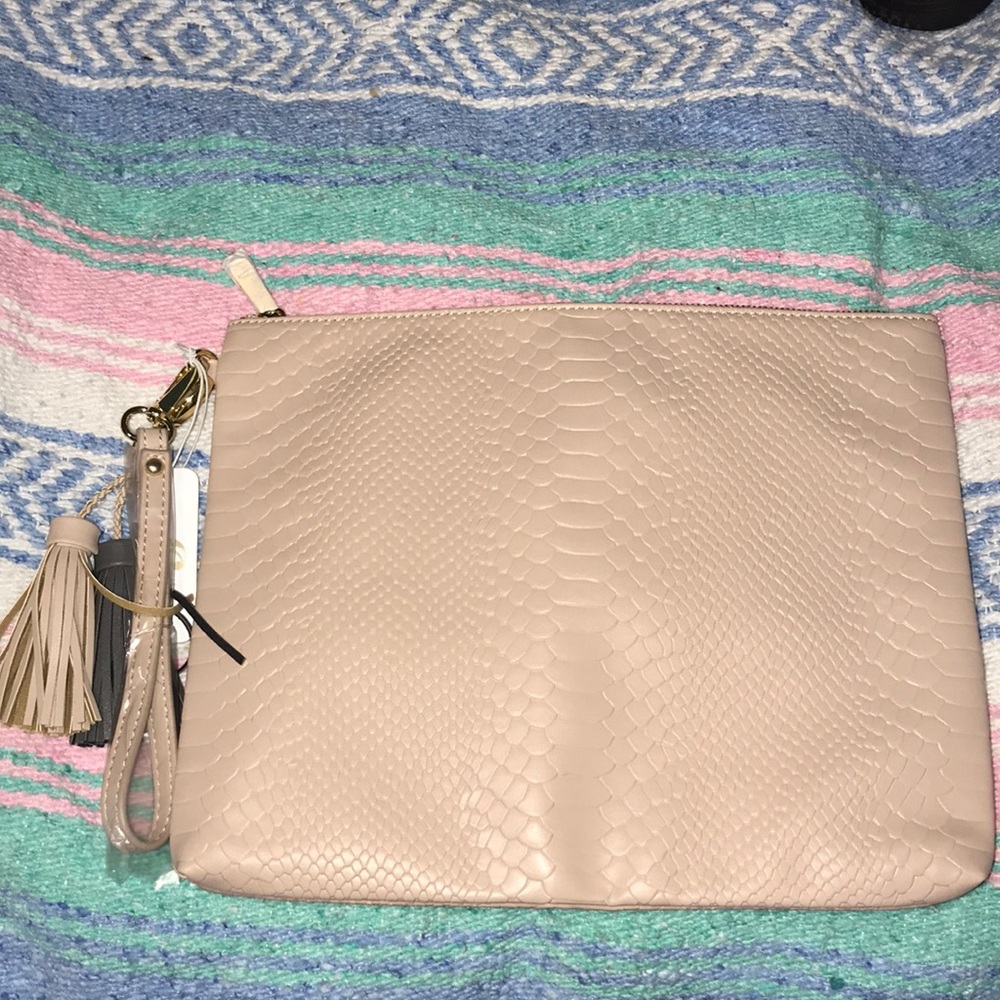 Hand bag